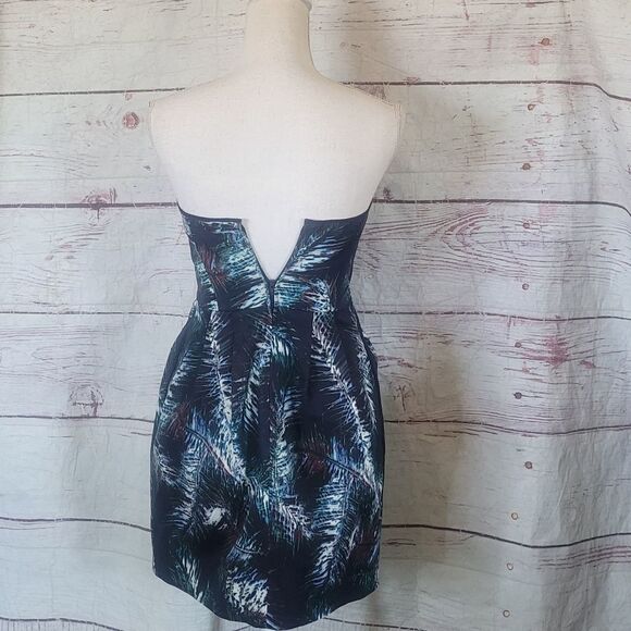 Club Monaco Strapless Nelly Feather Dress Size 2 - Picture 6 of 8